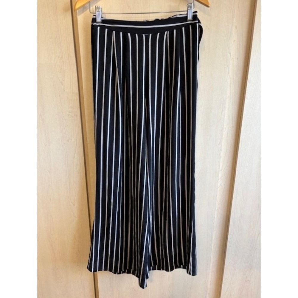 ACTIVE USA Women's Sz S Black/White Striped‎ Tie Elastic Waist Wide Leg Pants